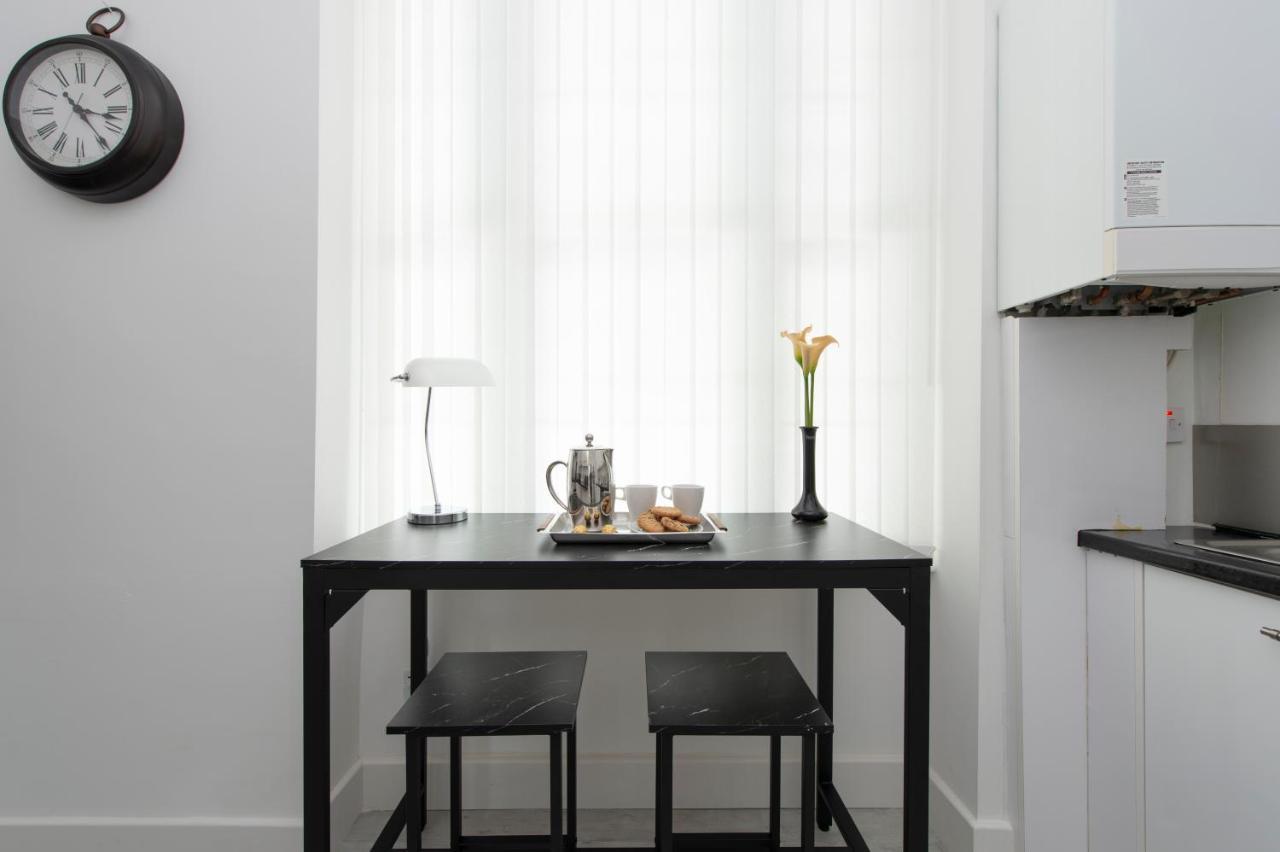 Tower Bridge Exclusive Two Bedroom Apartment Londra Esterno foto